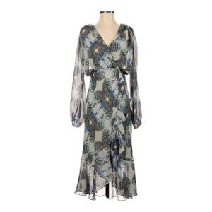 Twelfth Street By Cynthia
Vincent Cascade Ruffle Maxi
Chiffon V-Neck Dress S